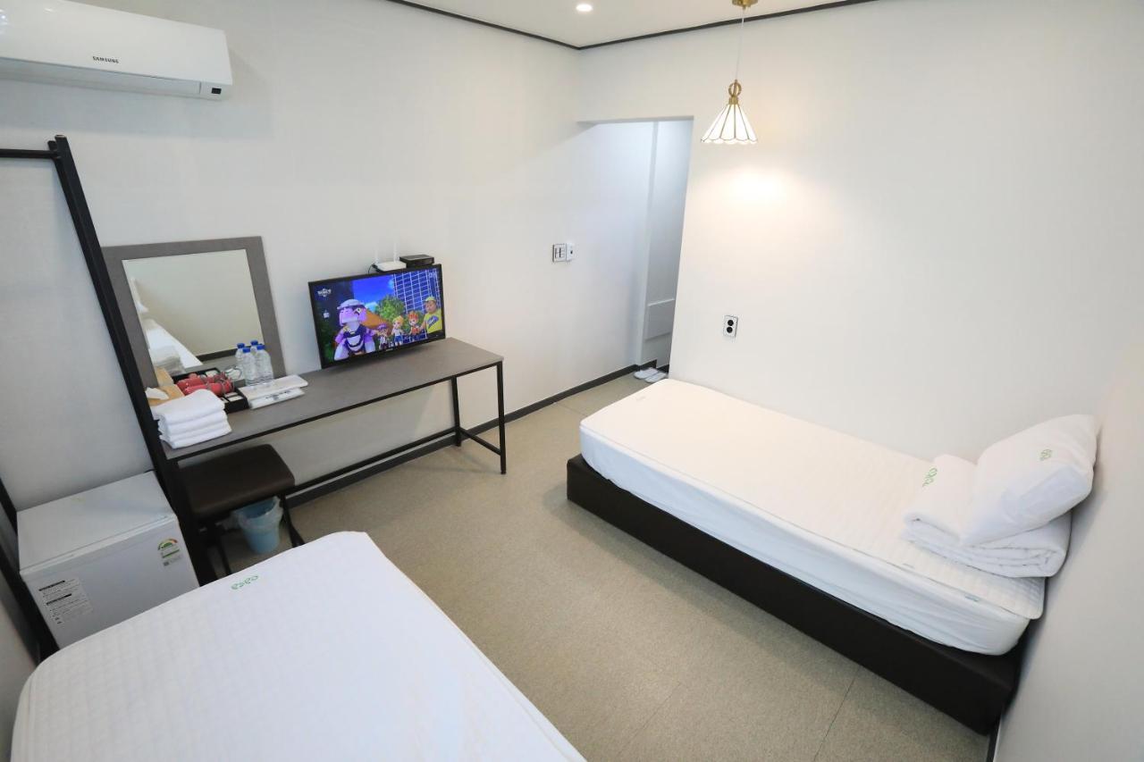 Casa Mini Hotel Кёнджу Экстерьер фото
